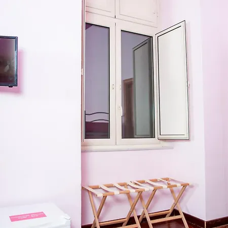 Palazzo Carafa Della Spina And