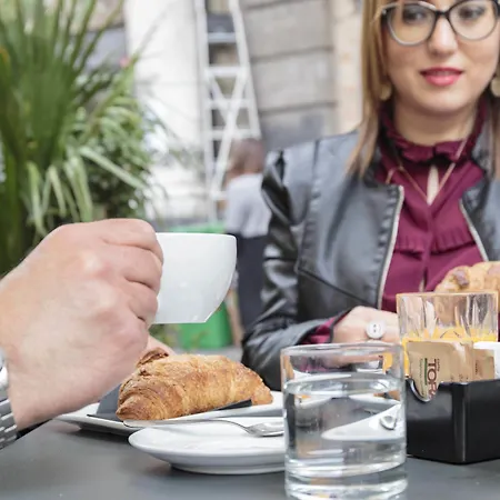 Palazzo Carafa Della Spina And 4*