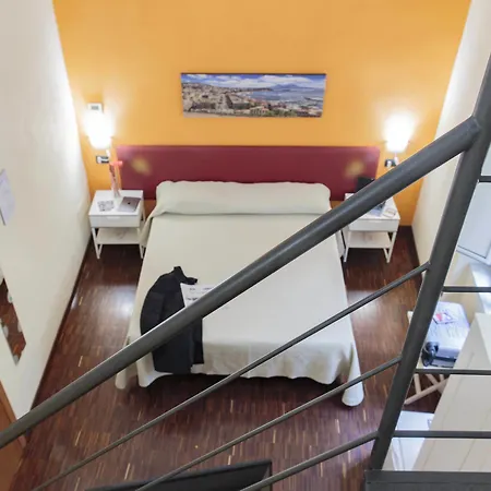 Palazzo Carafa Della Spina And 4* 那不勒斯