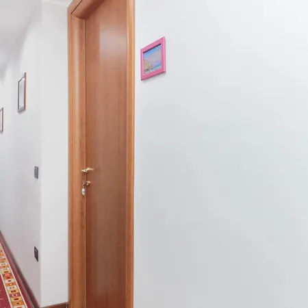 Palazzo Carafa Della Spina And 那不勒斯