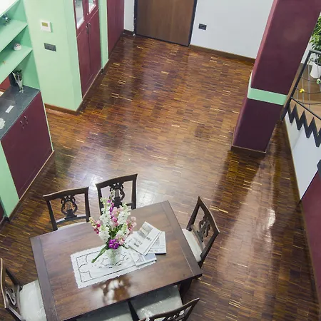 Palazzo Carafa Della Spina And