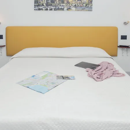 Palazzo Carafa Della Spina And 住宿加早餐酒店 4*